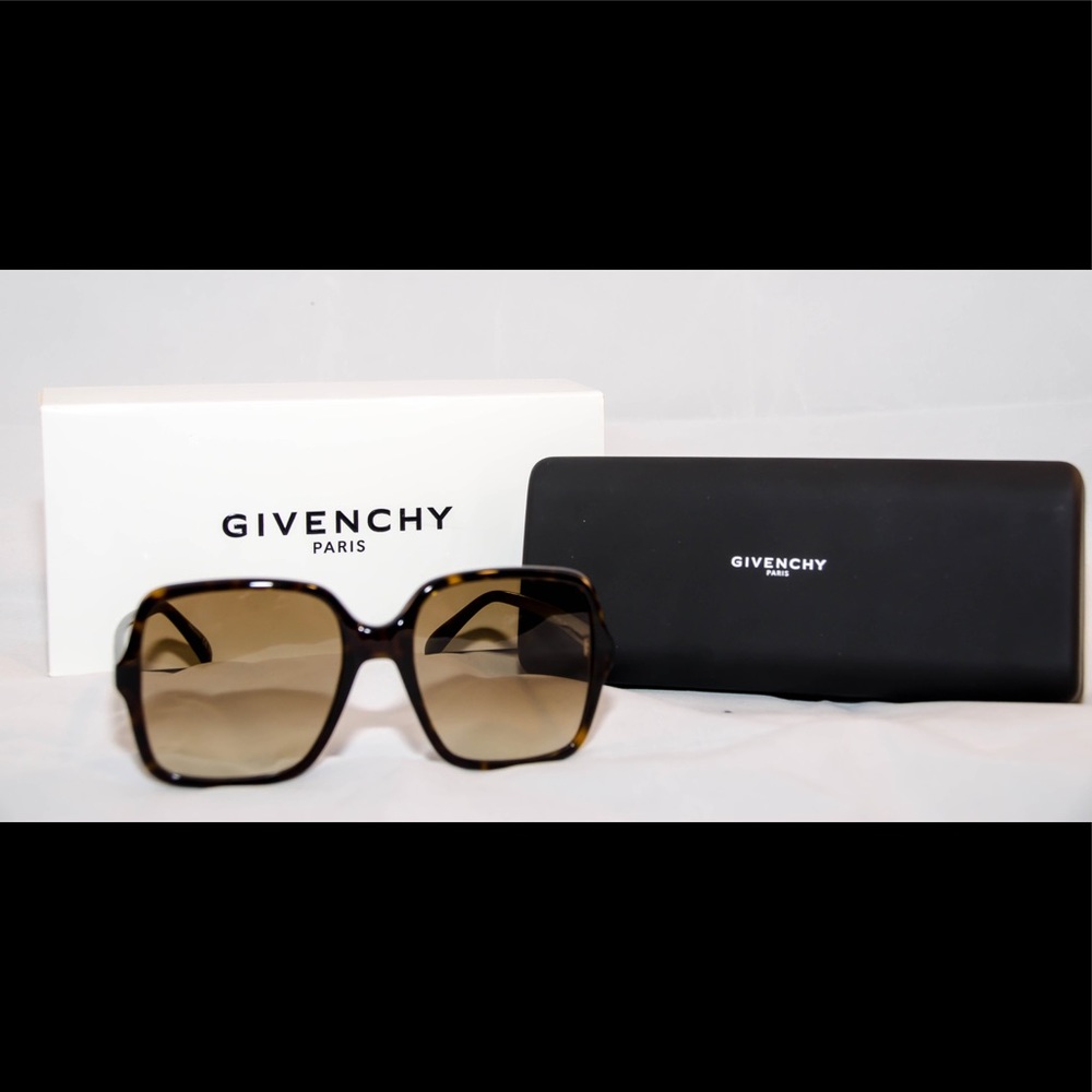 Givenchy GV 7123 G/S Sunglasses